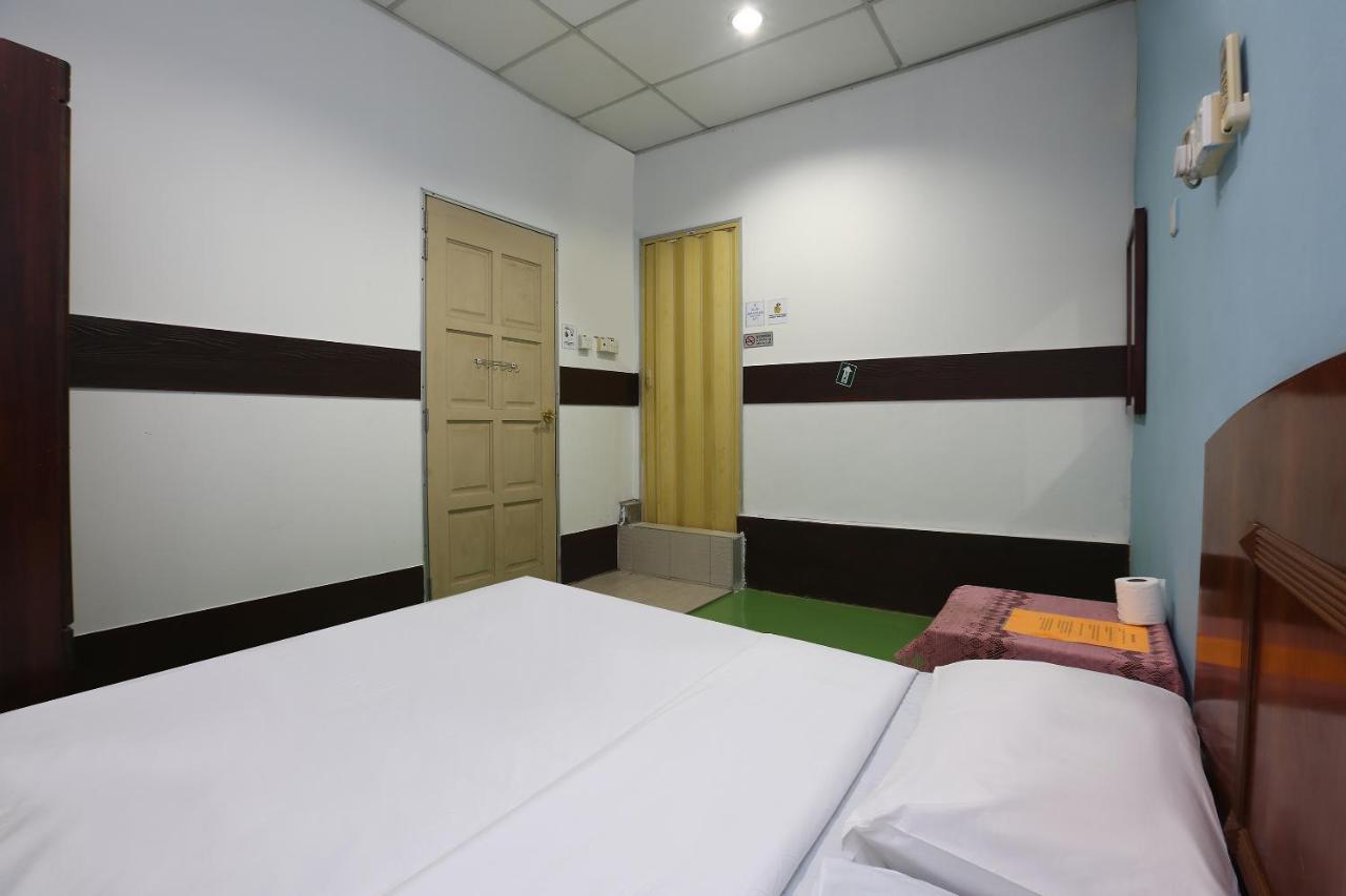 OYO 89784 Impiana Hotel Kota Bharu Exterior foto